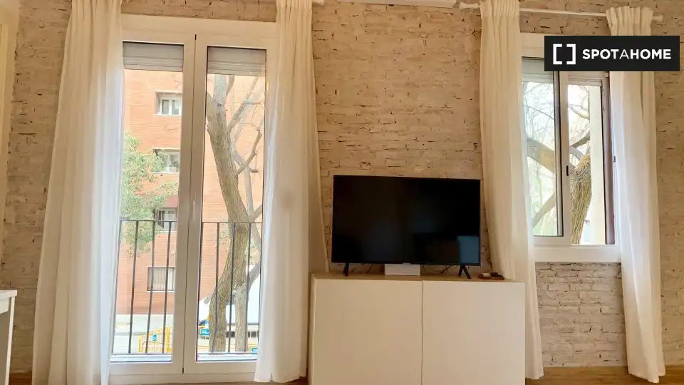 Flat with terrace to rent in Ciutat Vella, imagen 4