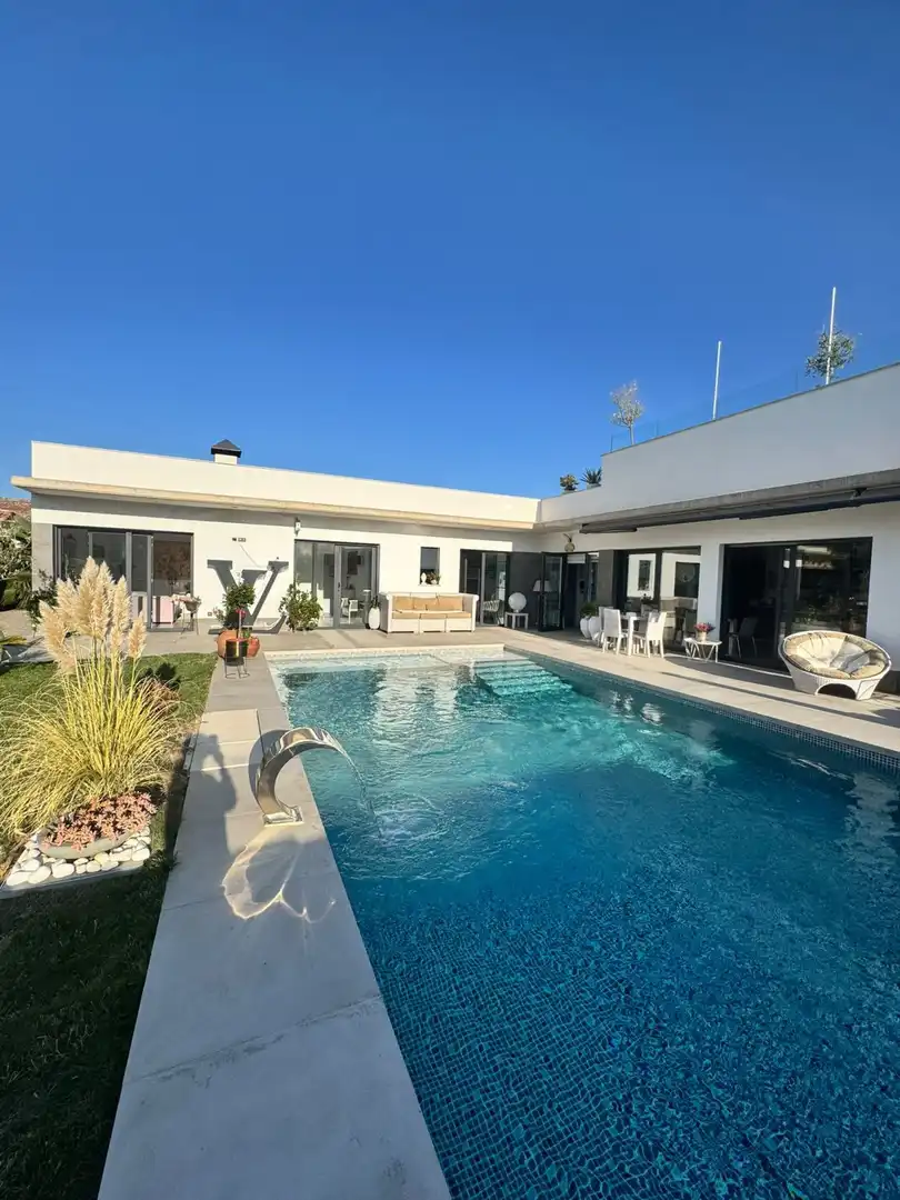 Piscina de Casa o chalet en venta en Carrascal del Obispo con Aire acondicionado, Calefacción y Terraza