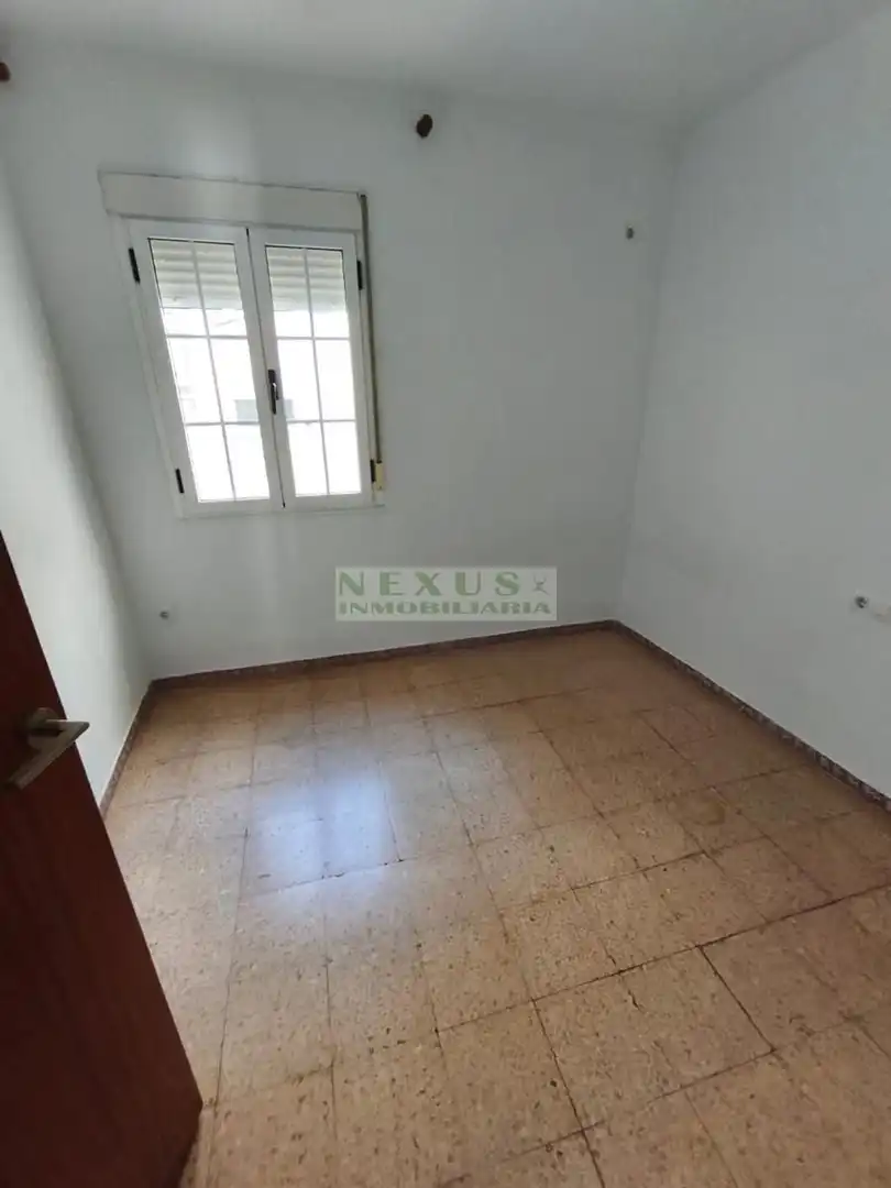 Bedroom of Flat for sale in Cáceres  with Air Conditioner and Heating