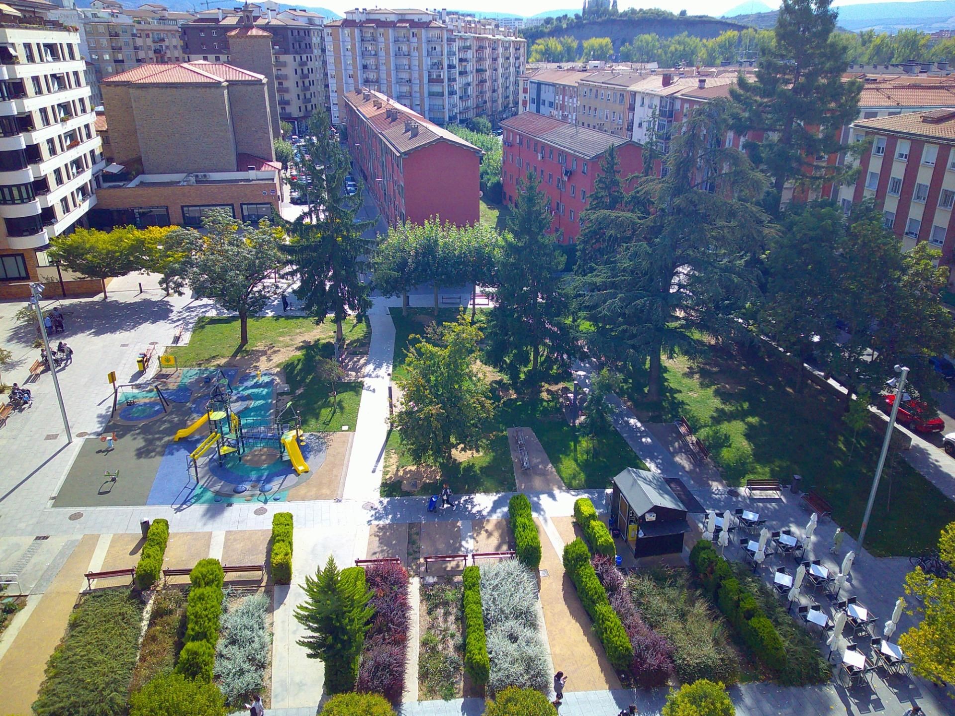 Jardín de Piso en venta en Burlada / Burlata con Amueblado