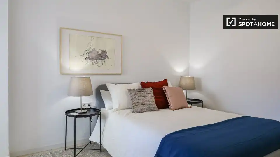Bedroom of Flat for rent in Valencia  with Air Conditioner, Heating and Furnished