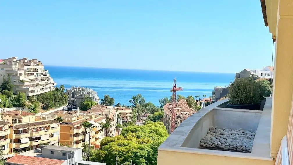Vista exterior de Ático en venta en Benalmádena con Aire acondicionado, Calefacción y Terraza