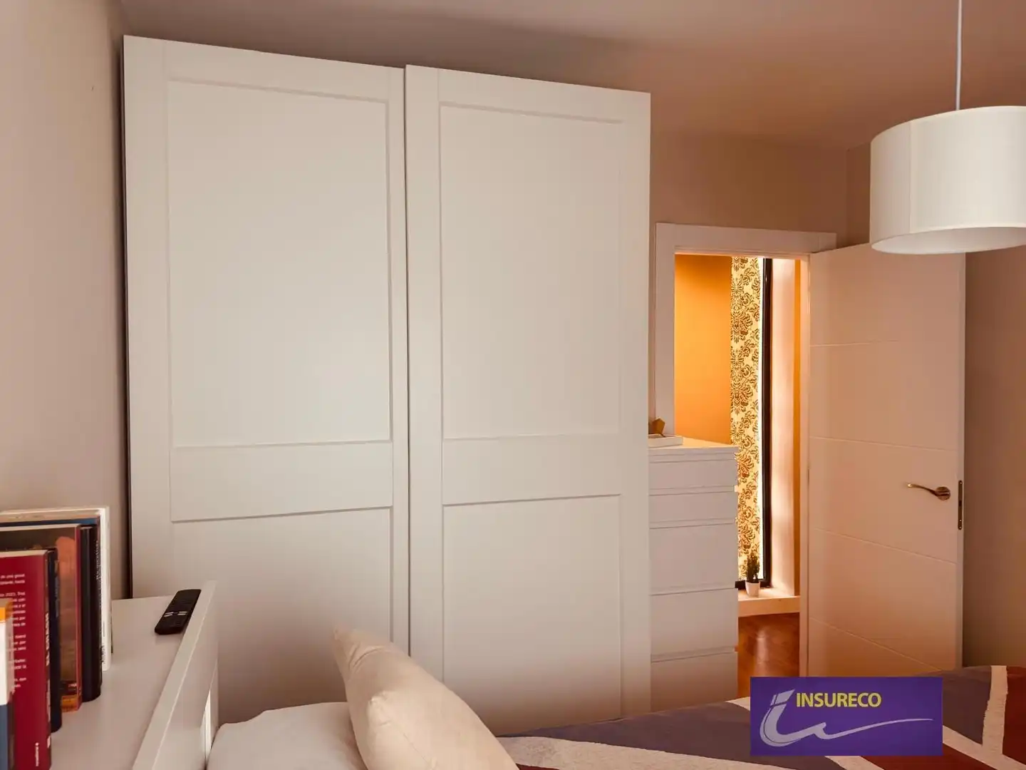 Habitación de Apartamento de alquiler en Sariegos con Calefacción, Parquet y Terraza