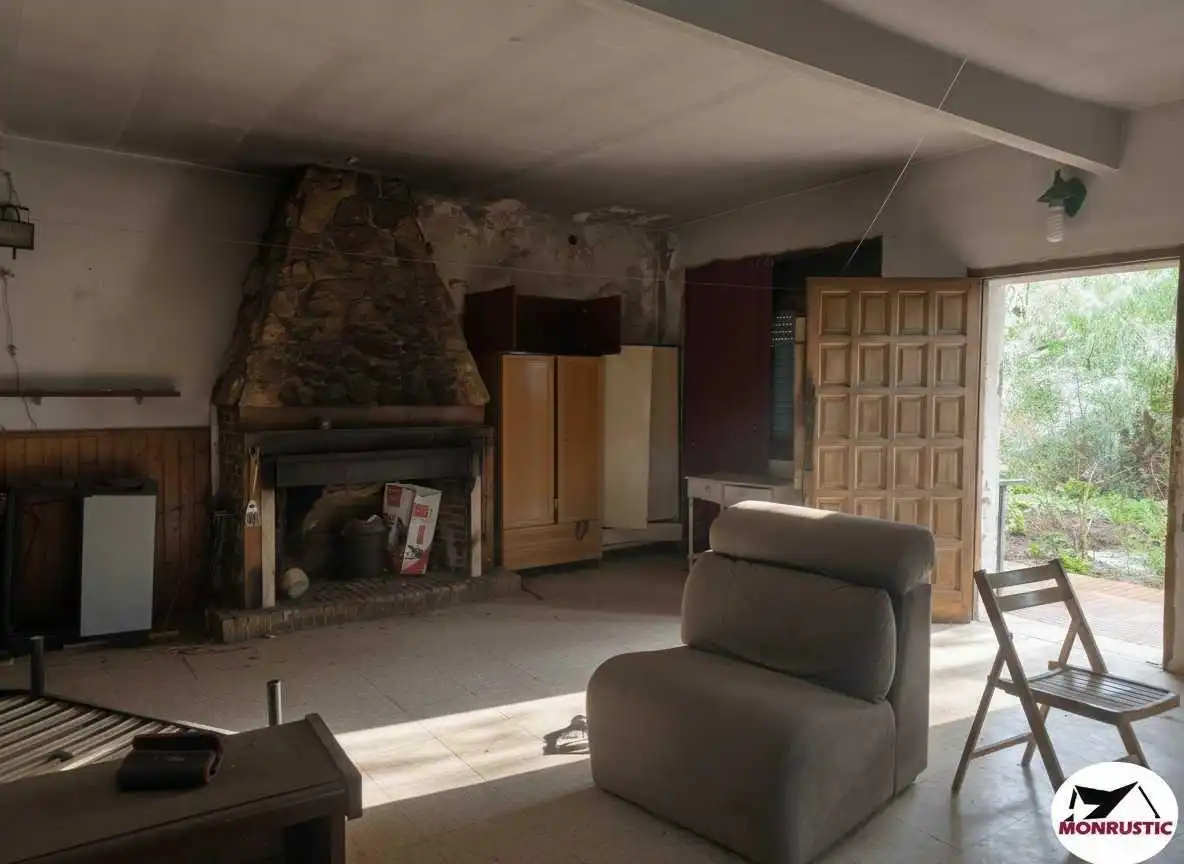 Sala d'estar de Finca rústica en venda en Masllorenç
