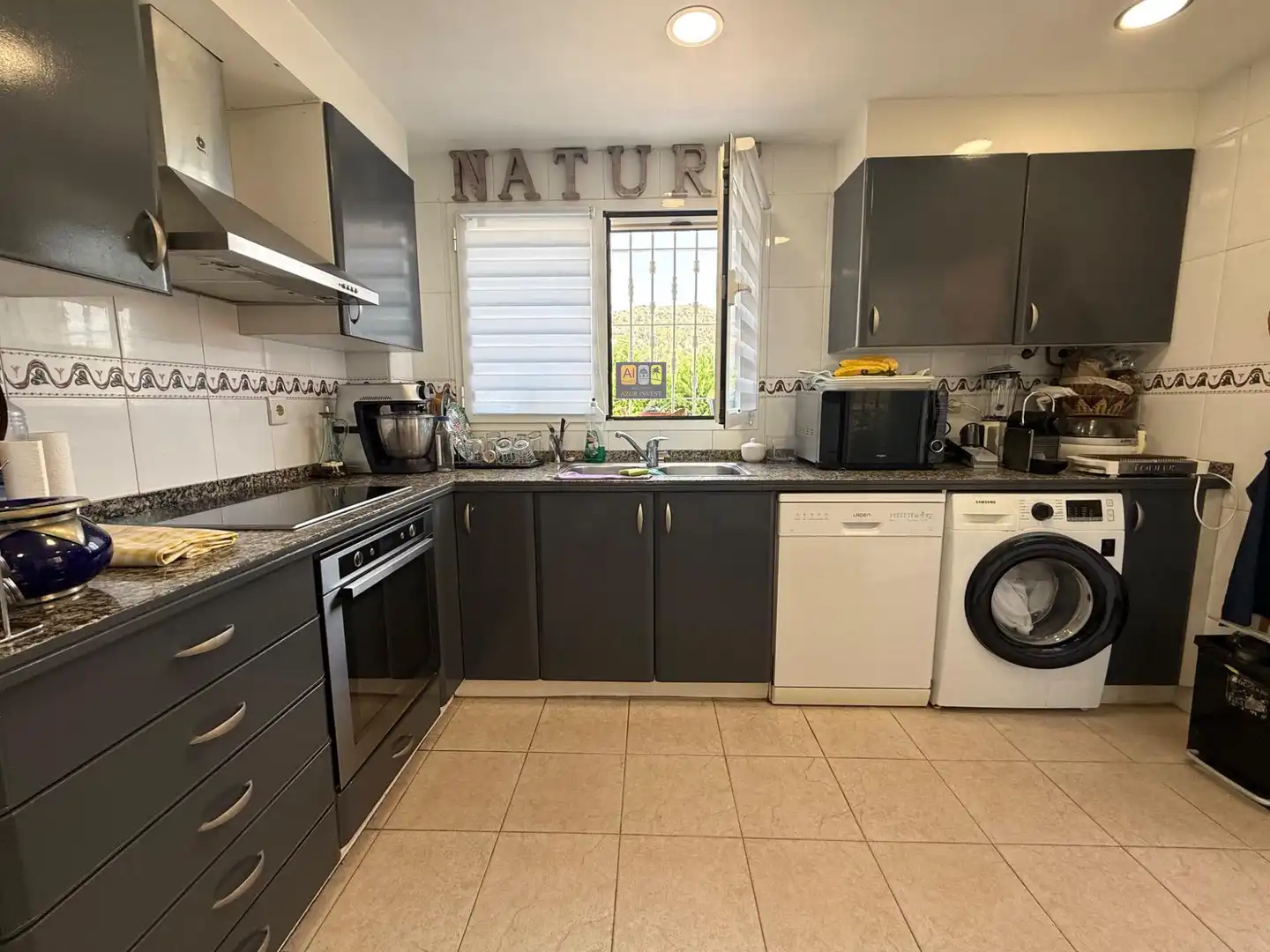 Cuina de Casa o xalet en venda en La Nucia amb Aire condicionat, Calefacció i Jardí privat