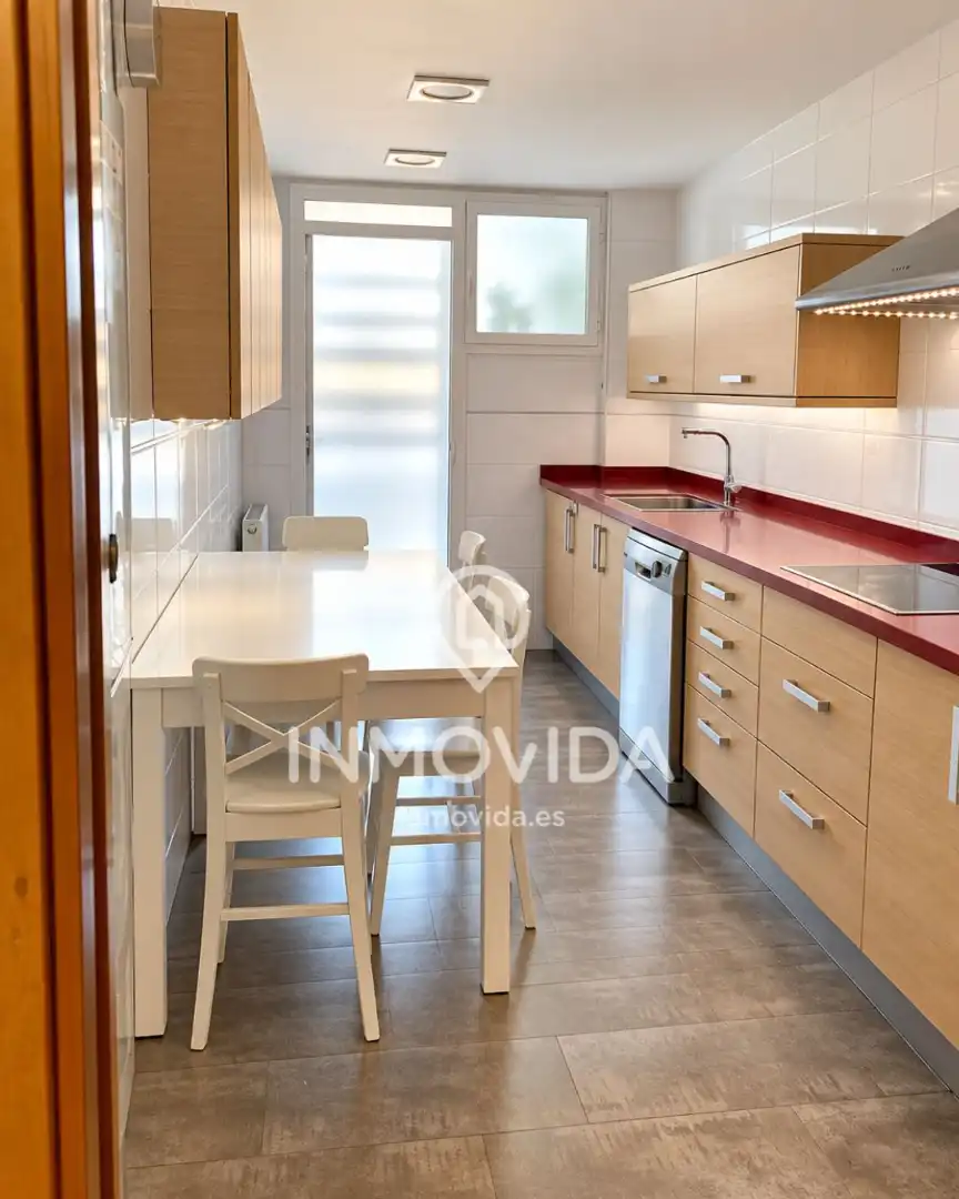 Piso con ascensor en venta en Avinguda de les Corts Valencianes 3, imagen 3