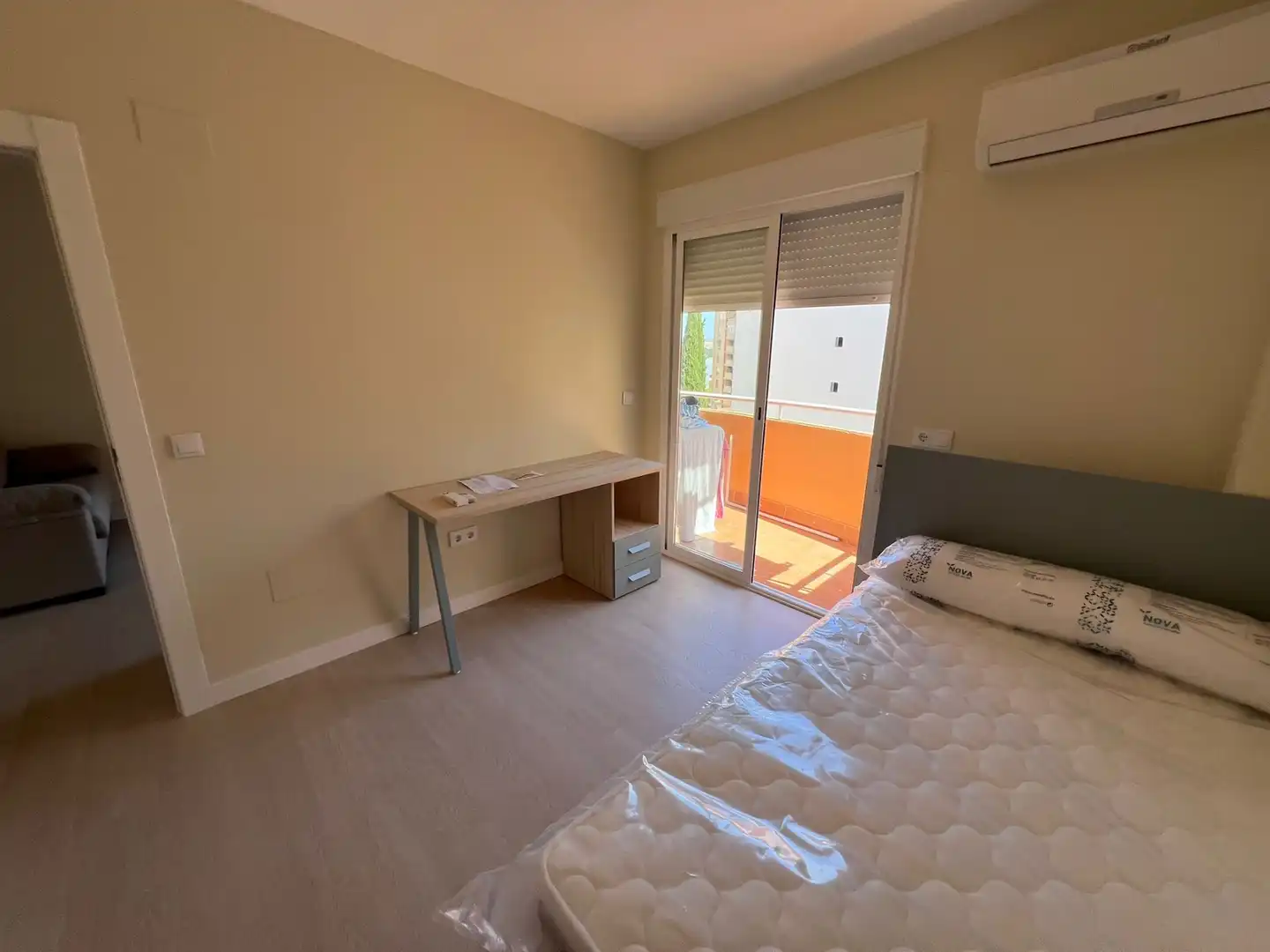 Schlafzimmer von Wohnung zur Miete in Jaén mit Klimaanlage, Möbliert und Ofen