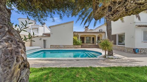 Foto 4 de Casa o chalet en venta en Carrer del Migjorn, Cap Ras - Creus - Falconera, Empuriabrava