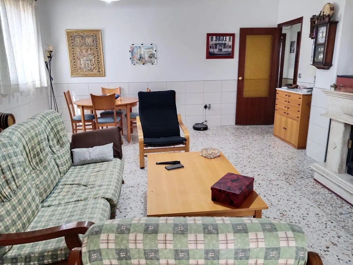 Sala d'estar de Finca rústica en venda en Chipiona amb Aire condicionat, Jardí privat i Terrassa