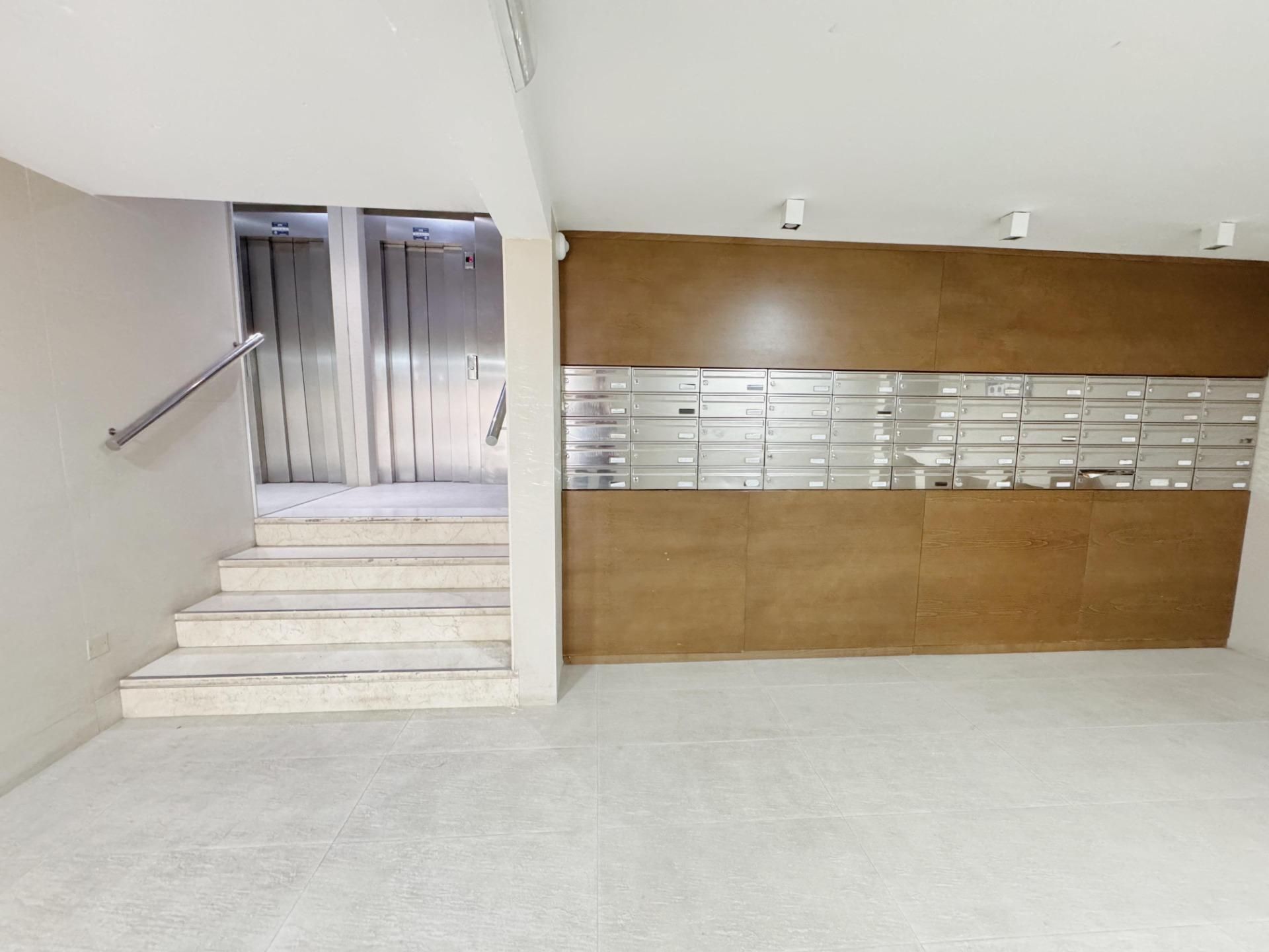 Pis en venda en  Almería Capital amb Aire condicionat, Calefacció i Parquet