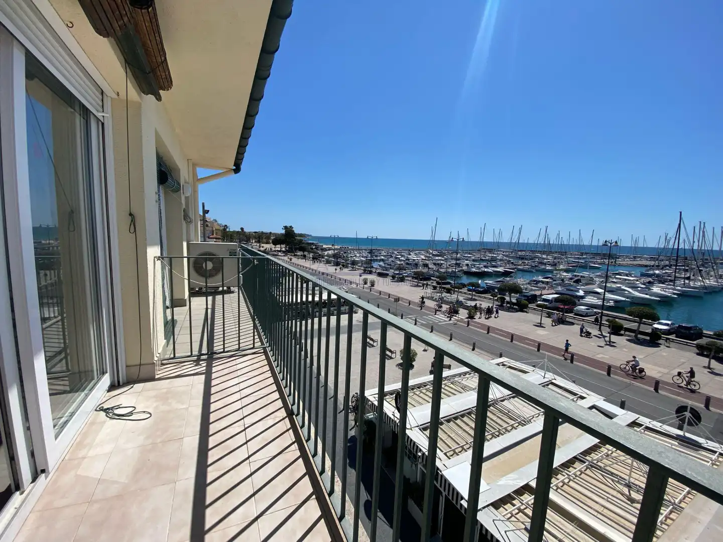 Vista exterior de Pis en venda en Cambrils amb Aire condicionat, Calefacció i Moblat