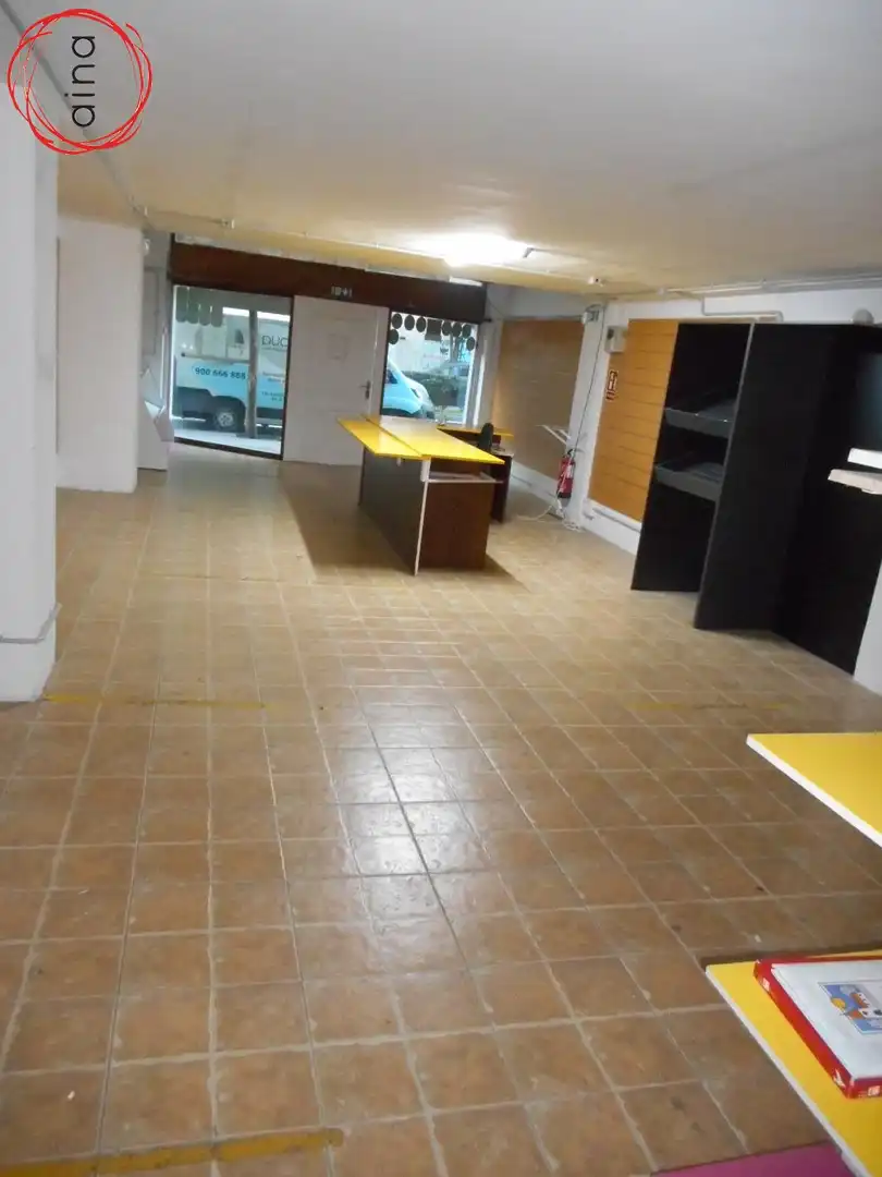 Local en venta en Burlada / Burlata con Amueblado