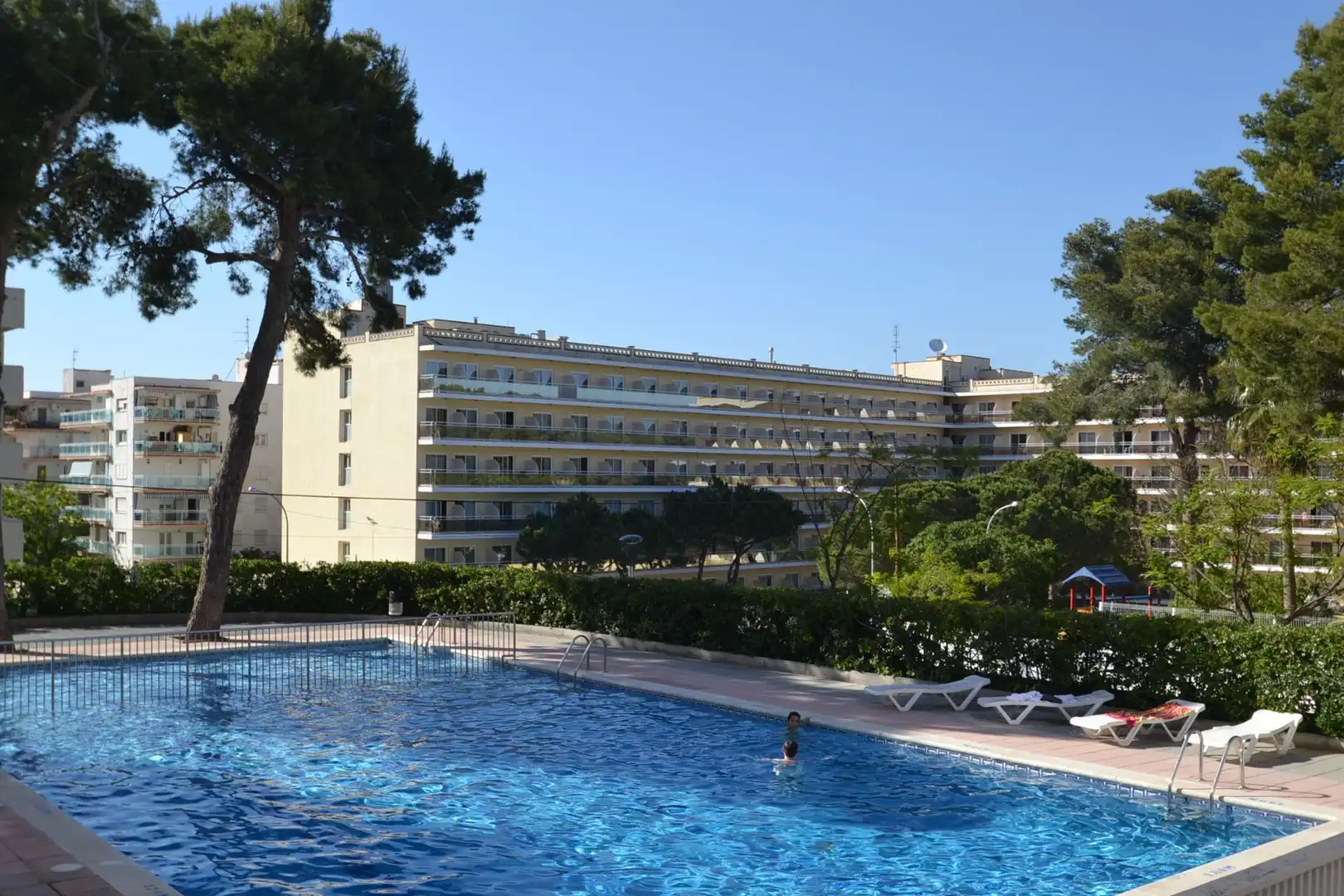 Apartamento con piscina en alquiler en CALLE VENDRELL 19, imagen 16