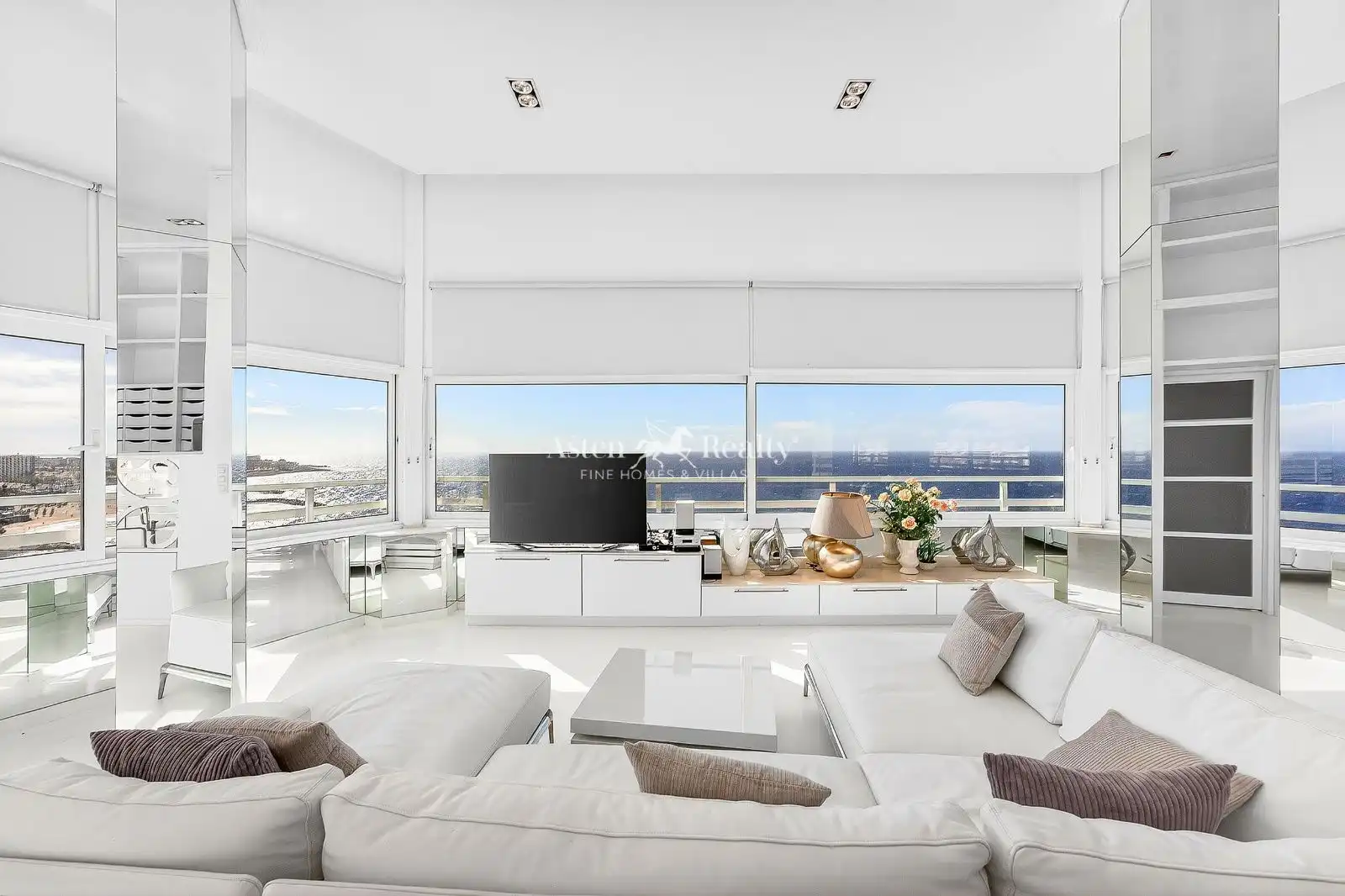 Living room of Attic for sale in Adeje  with Air Conditioner, Terrace and Storage room