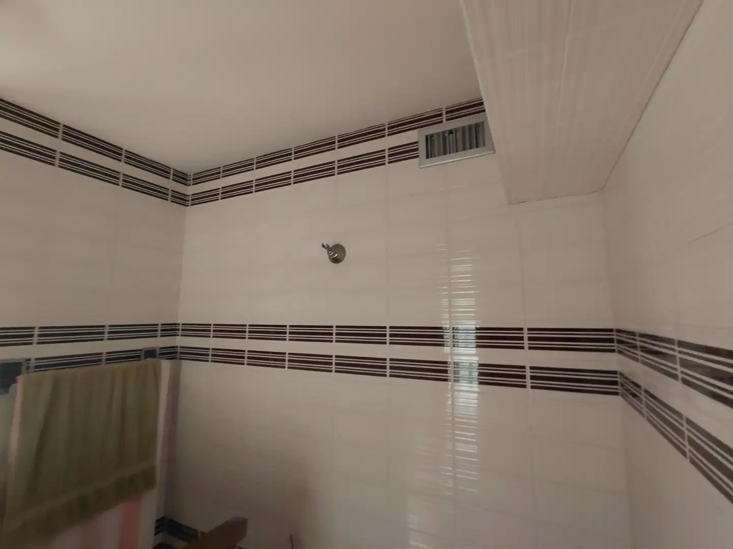 Baño de Casa o chalet en venta en Oleiros con Aire acondicionado, Calefacción y Jardín privado