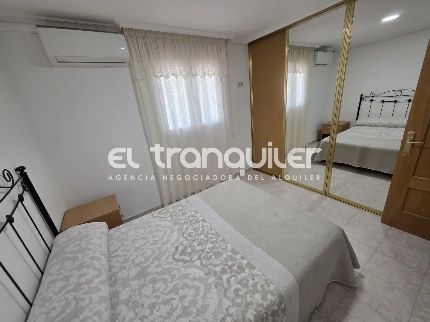 Flat for rent in Calle Escalona, Aluche