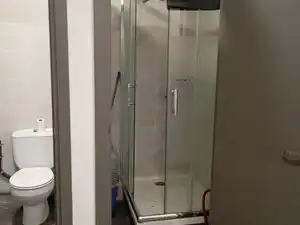 Bany de Local de lloguer en Barcelona amb Aire condicionat i Parquet