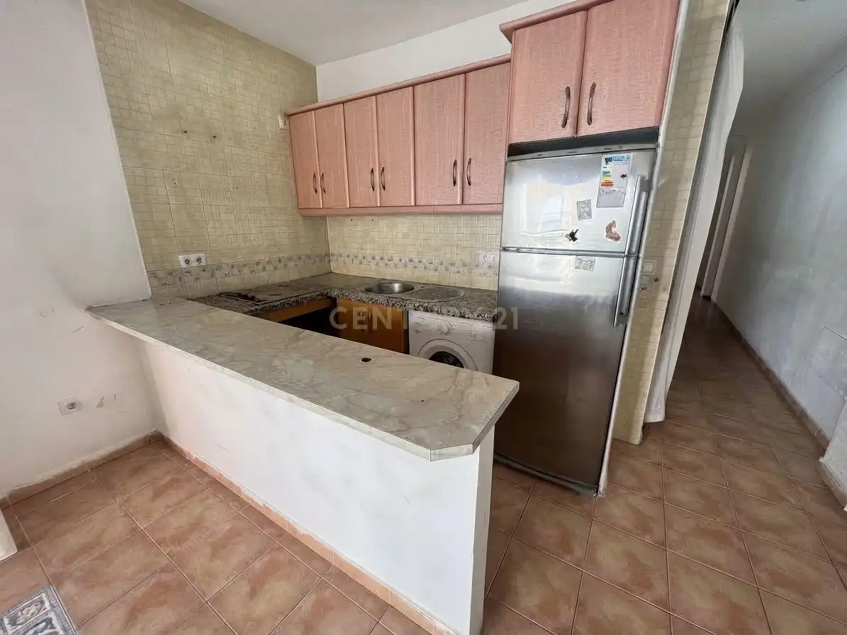 Apartament amb terrassa en venda a Calle Miguel Márquez, 17, Fuengirola, Málaga, Spain 17, imagen 3