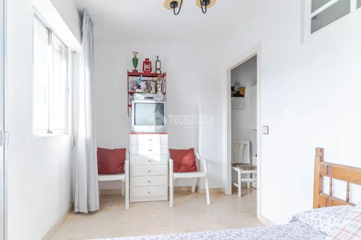 Habitación de Casa adosada en venta en Motril con Terraza, Trastero y Balcón
