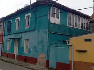 Vista exterior de Casa o xalet en venda en Langreo amb Jardí privat i Balcó