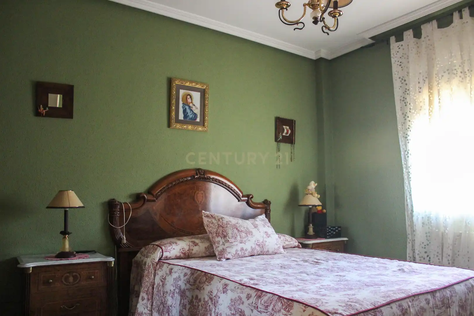 Dormitori de Casa o xalet en venda en Cáceres amb Aire condicionat, Jardí privat i Traster
