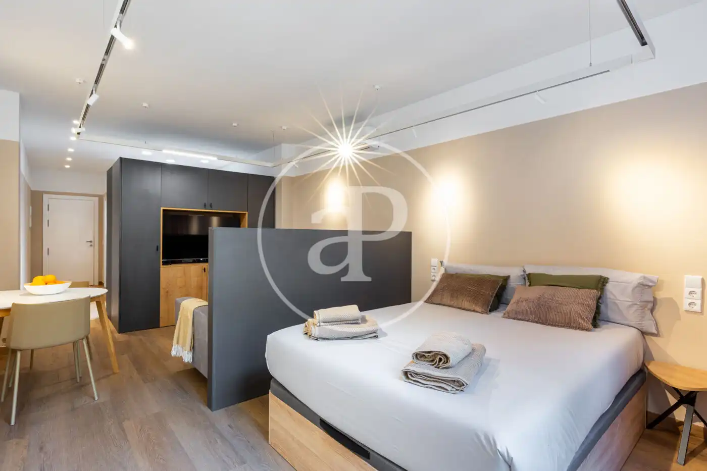 Habitación de Piso de alquiler en Valencia con Aire acondicionado, Calefacción y Amueblado