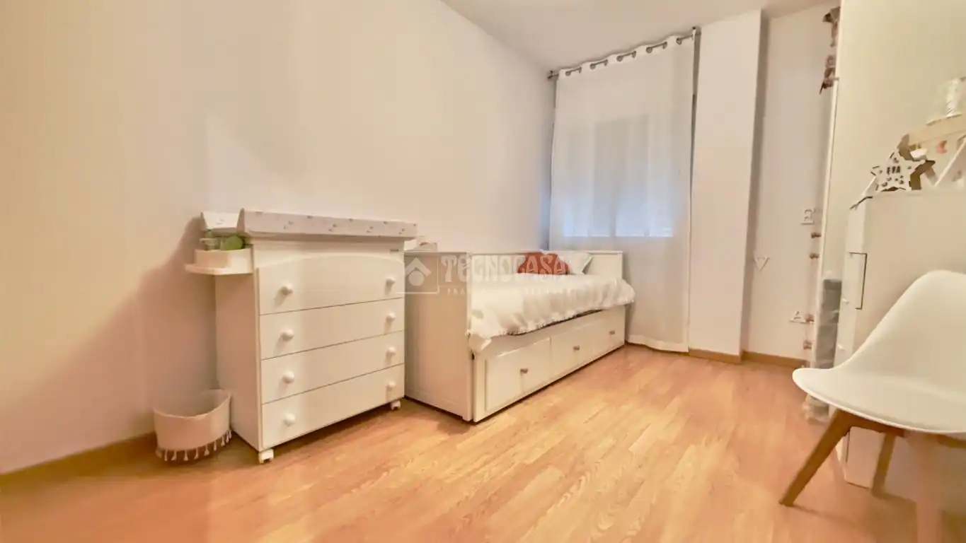 Piso en venta en C. Bécquer, Fuensalida