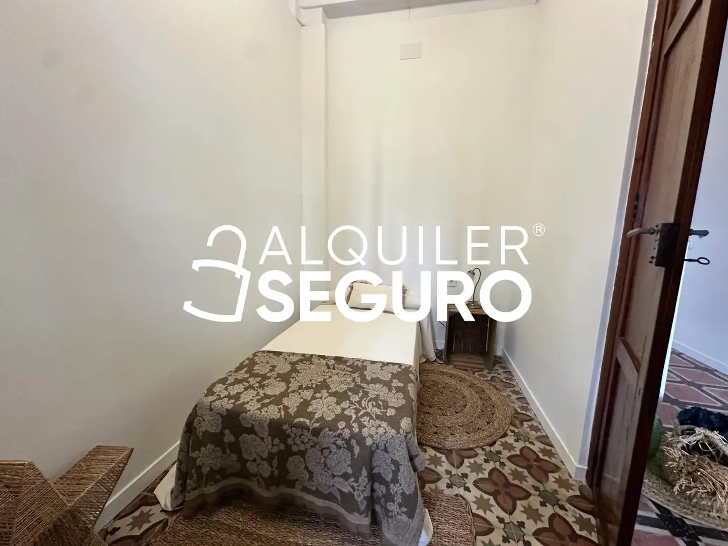 Piso de alquiler en Valencia con Aire acondicionado, Terraza y Amueblado
