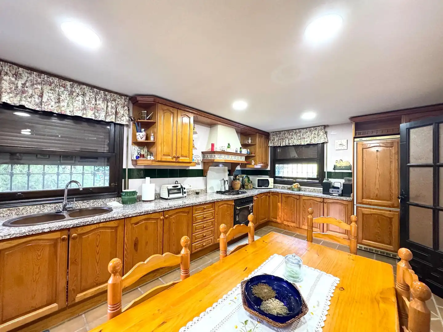 Kitchen of Houses for sale in Mutxamel  with Air Conditioner, Private garden and Terrace