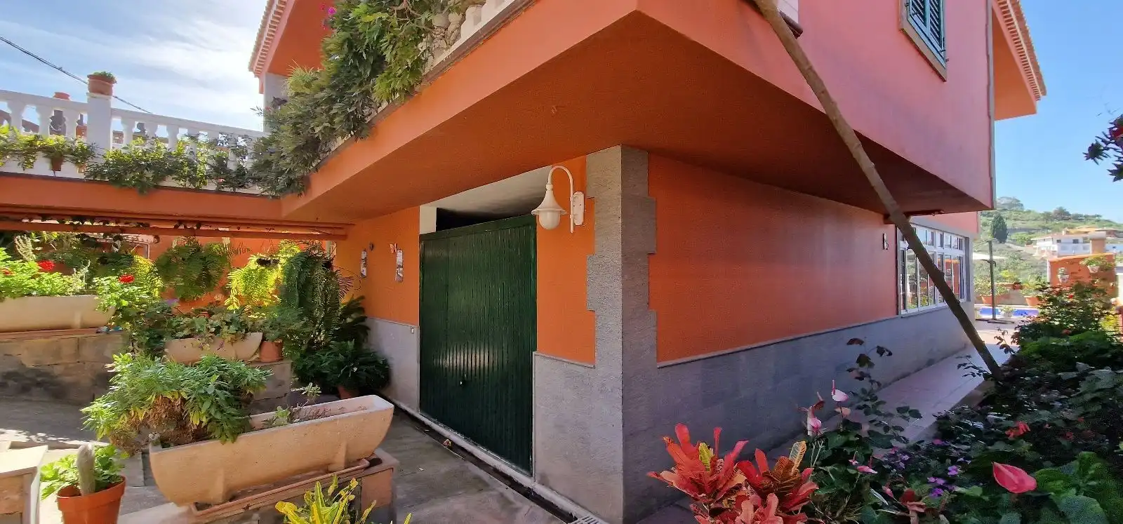 Vista exterior de Casa o chalet en venta en Firgas con Jardín privado, Piscina y Amueblado