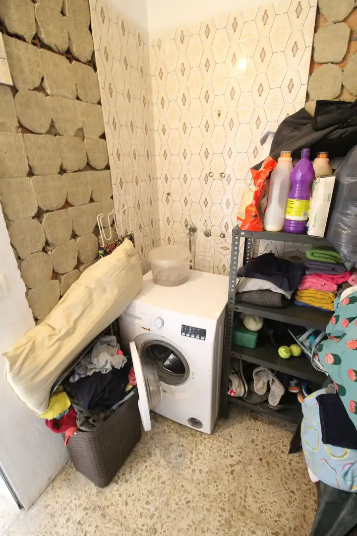 Wohnung zum Verkauf in Málaga mit Terrasse und Abstellraum