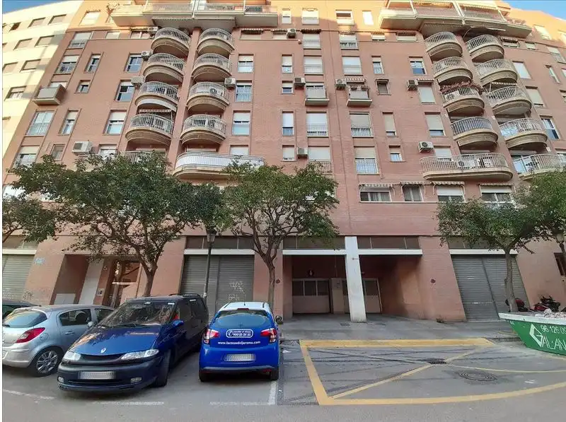 Vista exterior de Garaje en venta en Valencia