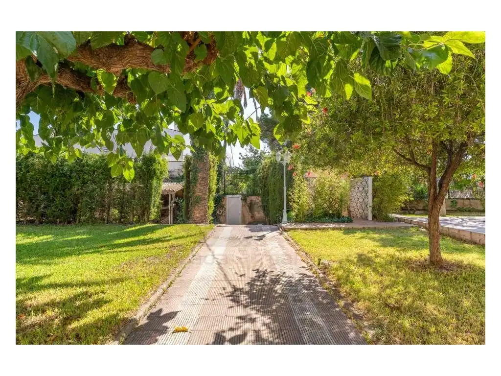 Jardí de Casa o xalet en venda en Tarragona amb Aire condicionat, Jardí privat i Terrassa