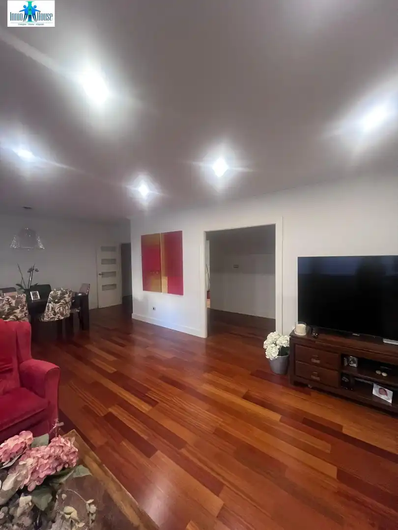 Appartamento con terrazza in vendita a Centro, imagen 3