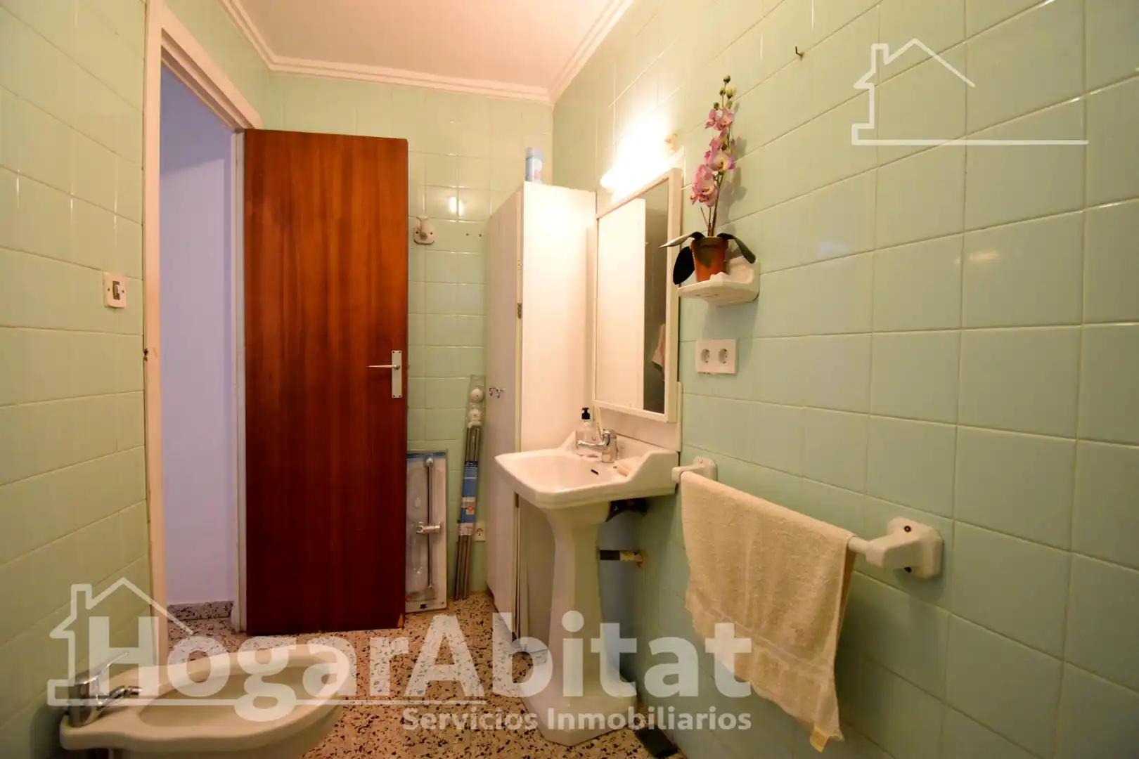Bathroom of Flat for sale in Gandia  with Furnished