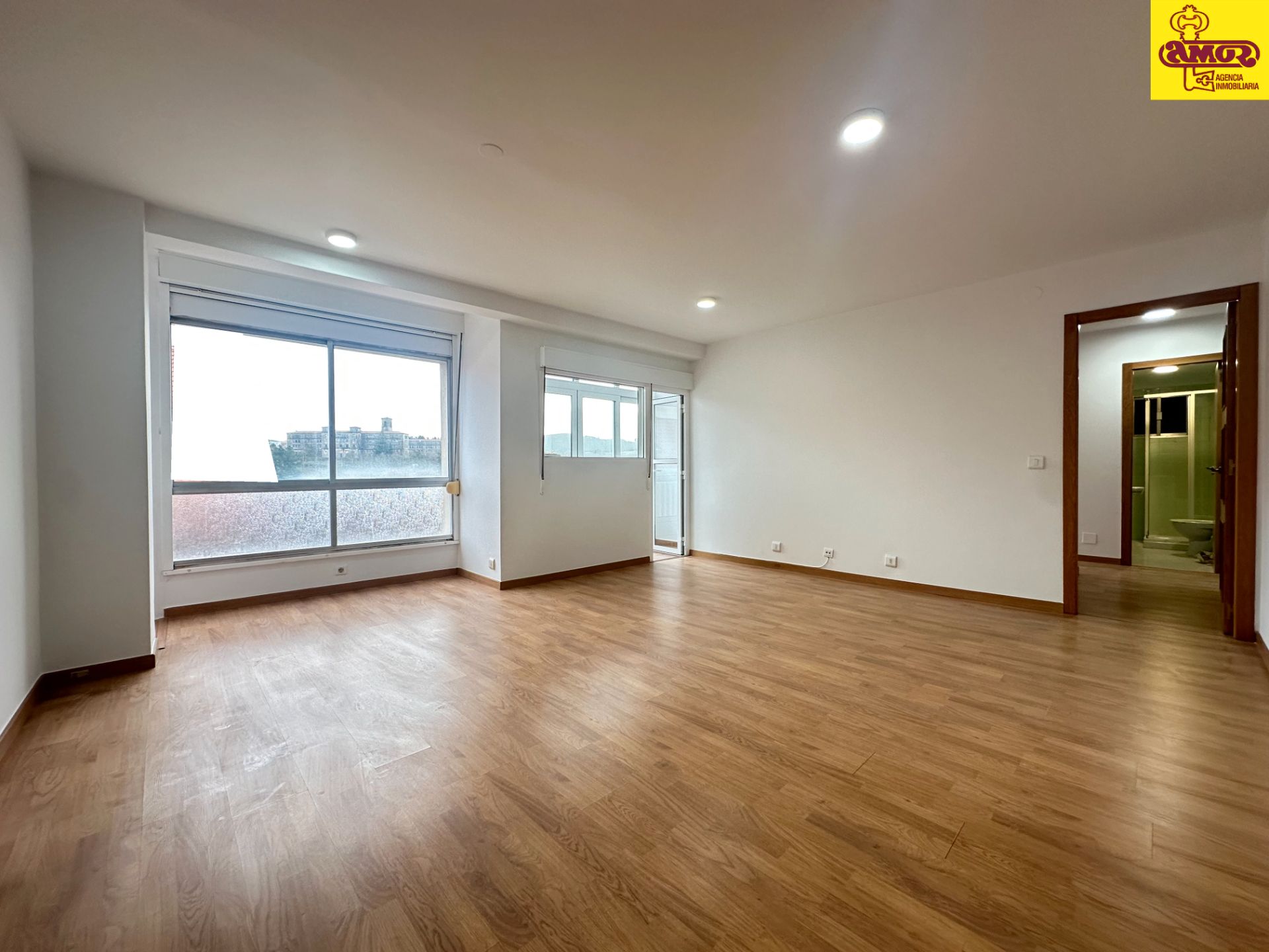 Pis en venda a Rúa de Pérez Costanti, Ensanche - Sar