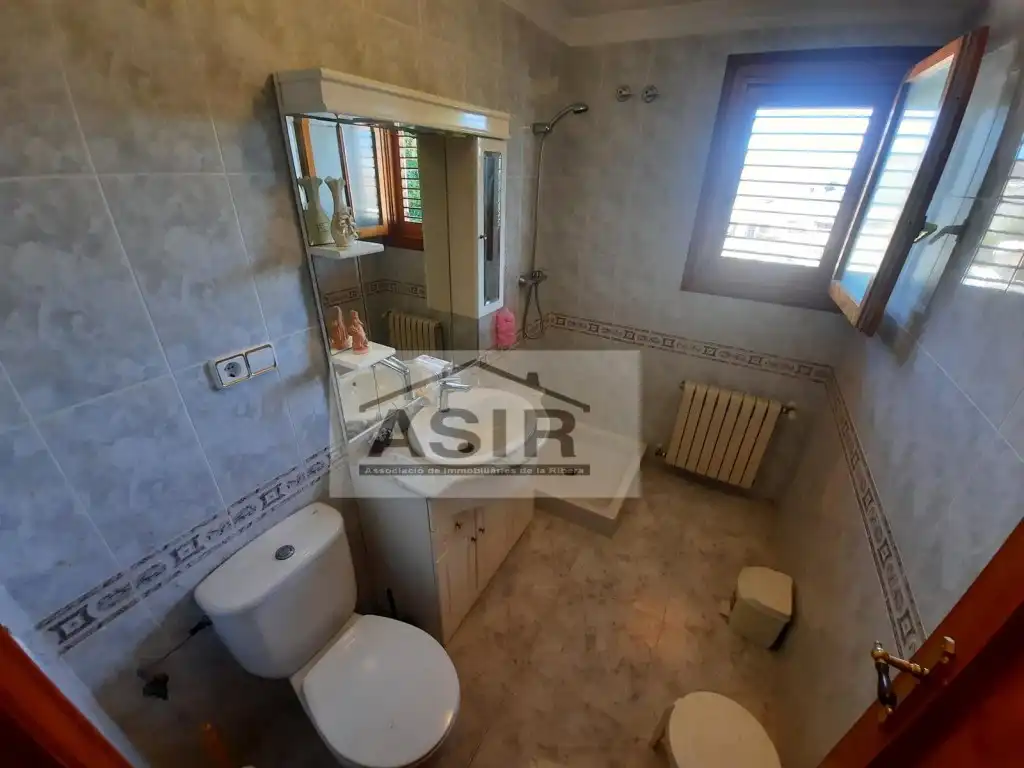 Bany de Casa o xalet en venda en Albalat de la Ribera amb Aire condicionat, Calefacció i Jardí privat