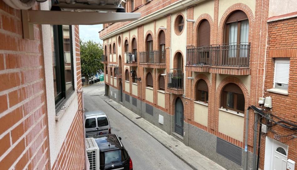 Foto 1 de Apartament en venda a Calle Fuente, Ajalvir, Madrid