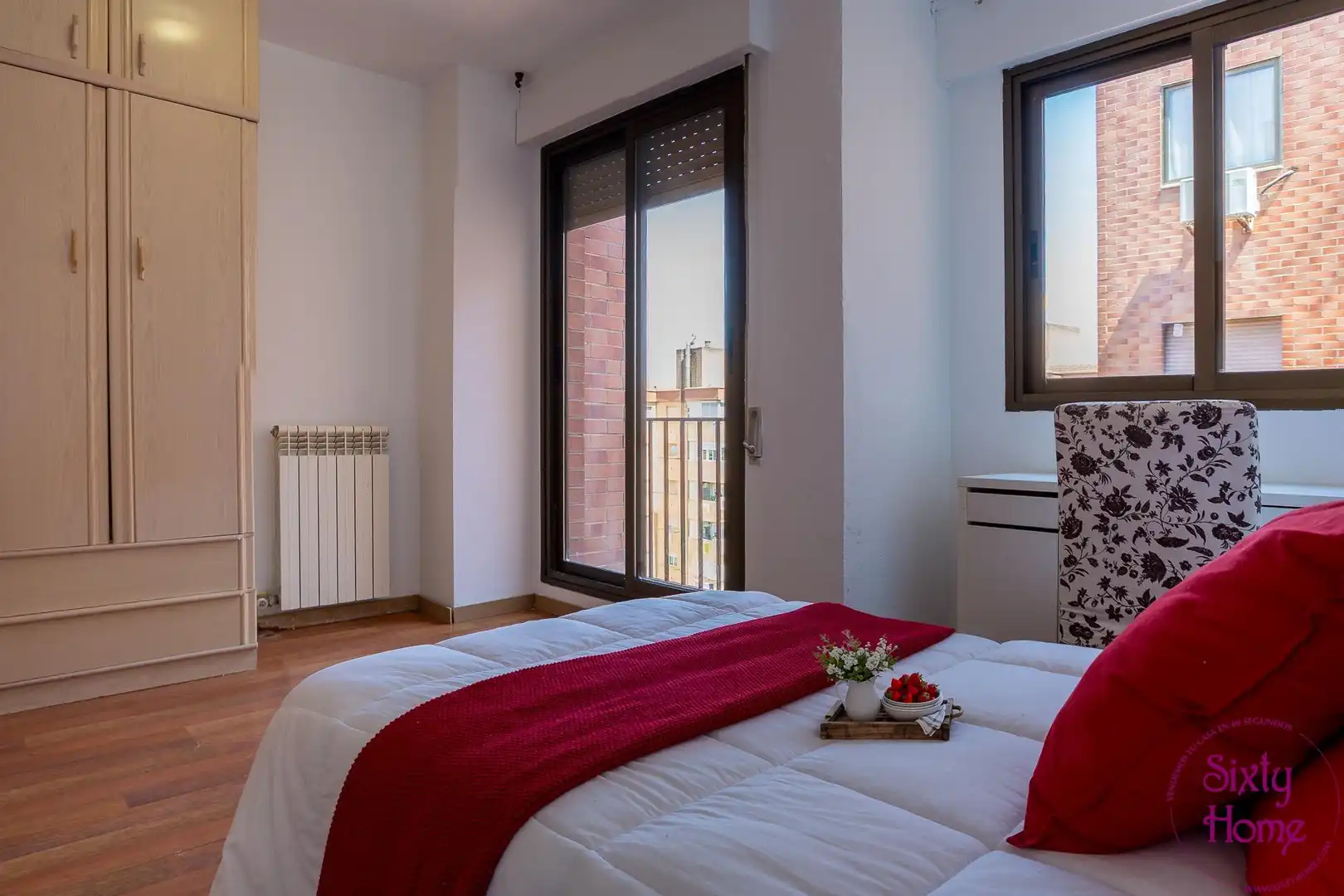 Bedroom of Flat for sale in Zaragoza  with Heating, Parquet flooring and Terrace