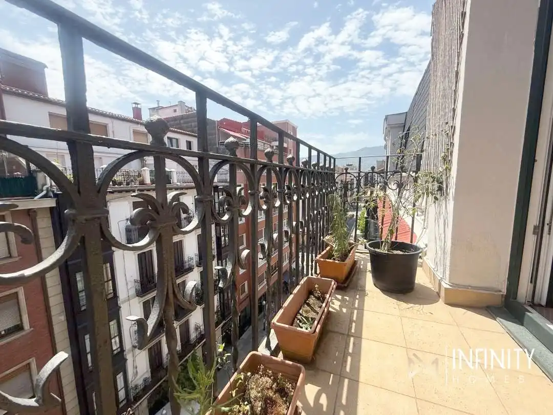 Terraza de Piso de alquiler en Bilbao  con Calefacción, Terraza y Balcón