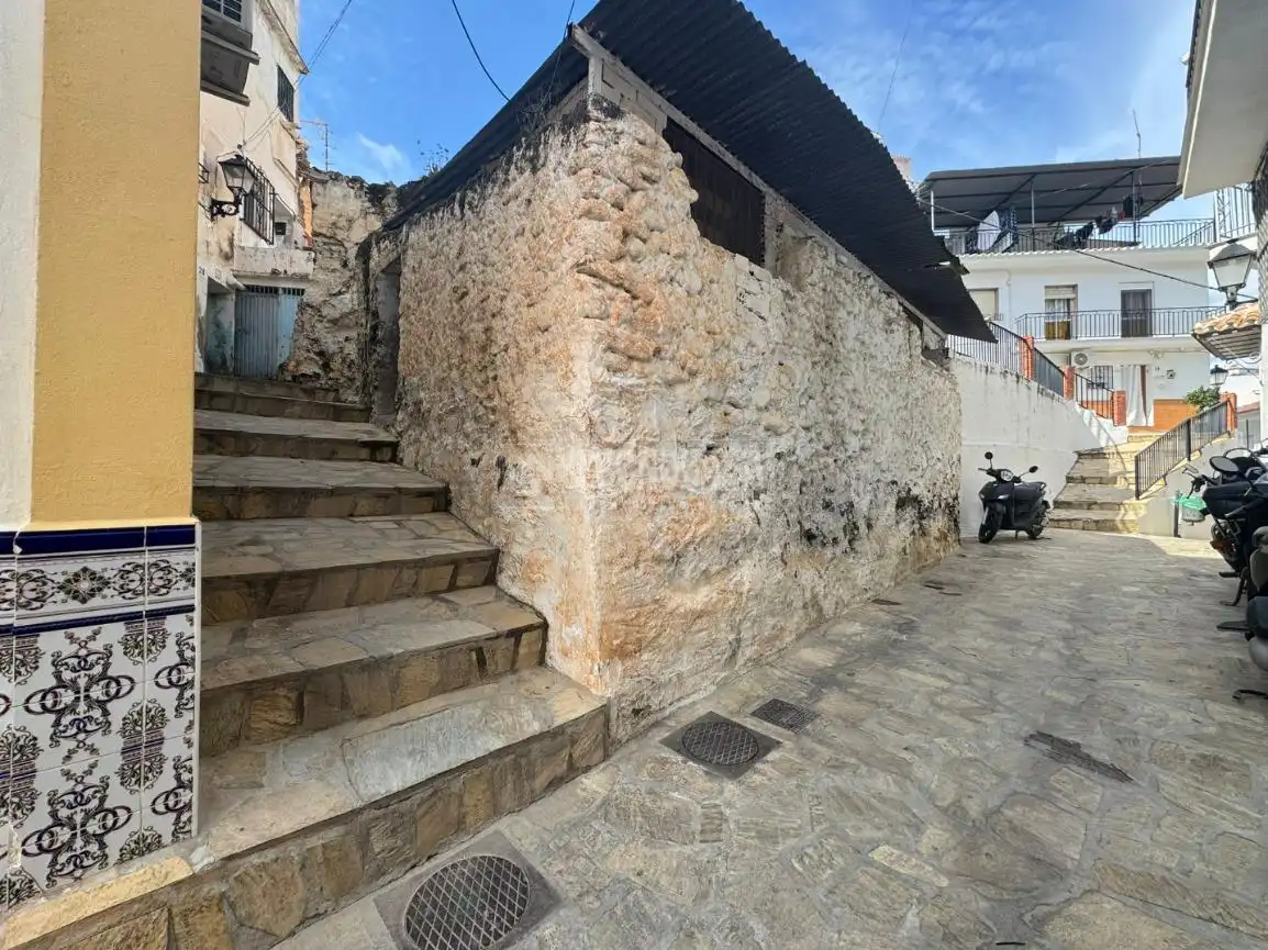 Casa adosada en venda a Algarrobo pueblo