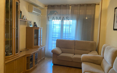 Exterior view of Flat for sale in Navalmoral de la Mata  with Air Conditioner and Terrace