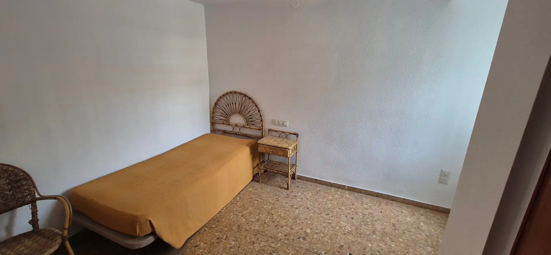 Dormitori de Dúplex en venda en Gandia amb Terrassa, Traster i Moblat