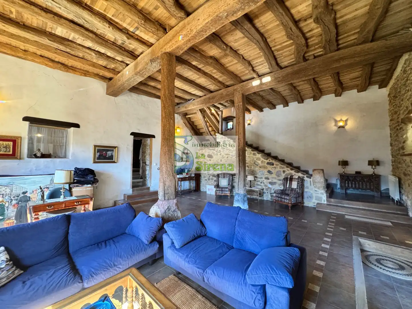 Sala de estar de Casa o chalet en venta en Castro-Urdiales con Calefacción, Jardín privado y Terraza