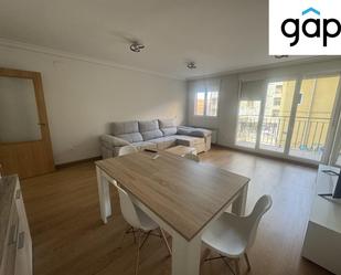 Living room of Flat to rent in Cuenca Capital  with Heating, Terrace and Furnished