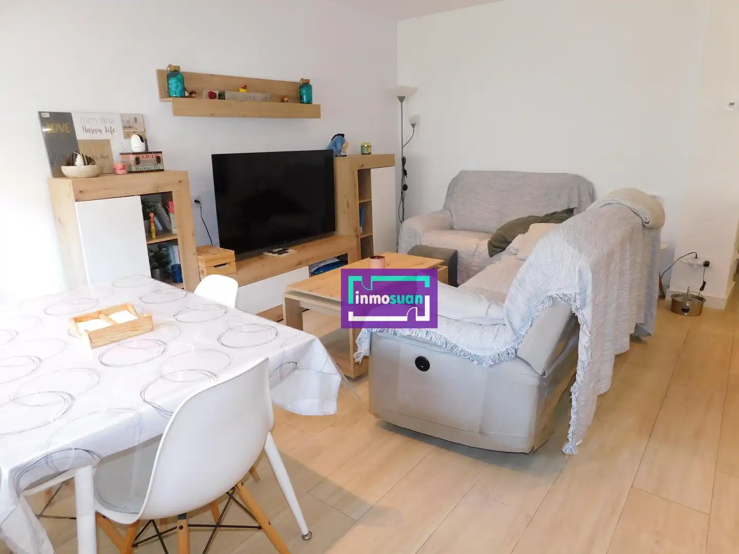 Sala d'estar de Casa adosada en venda en Illescas amb Calefacció, Jardí privat i Terrassa