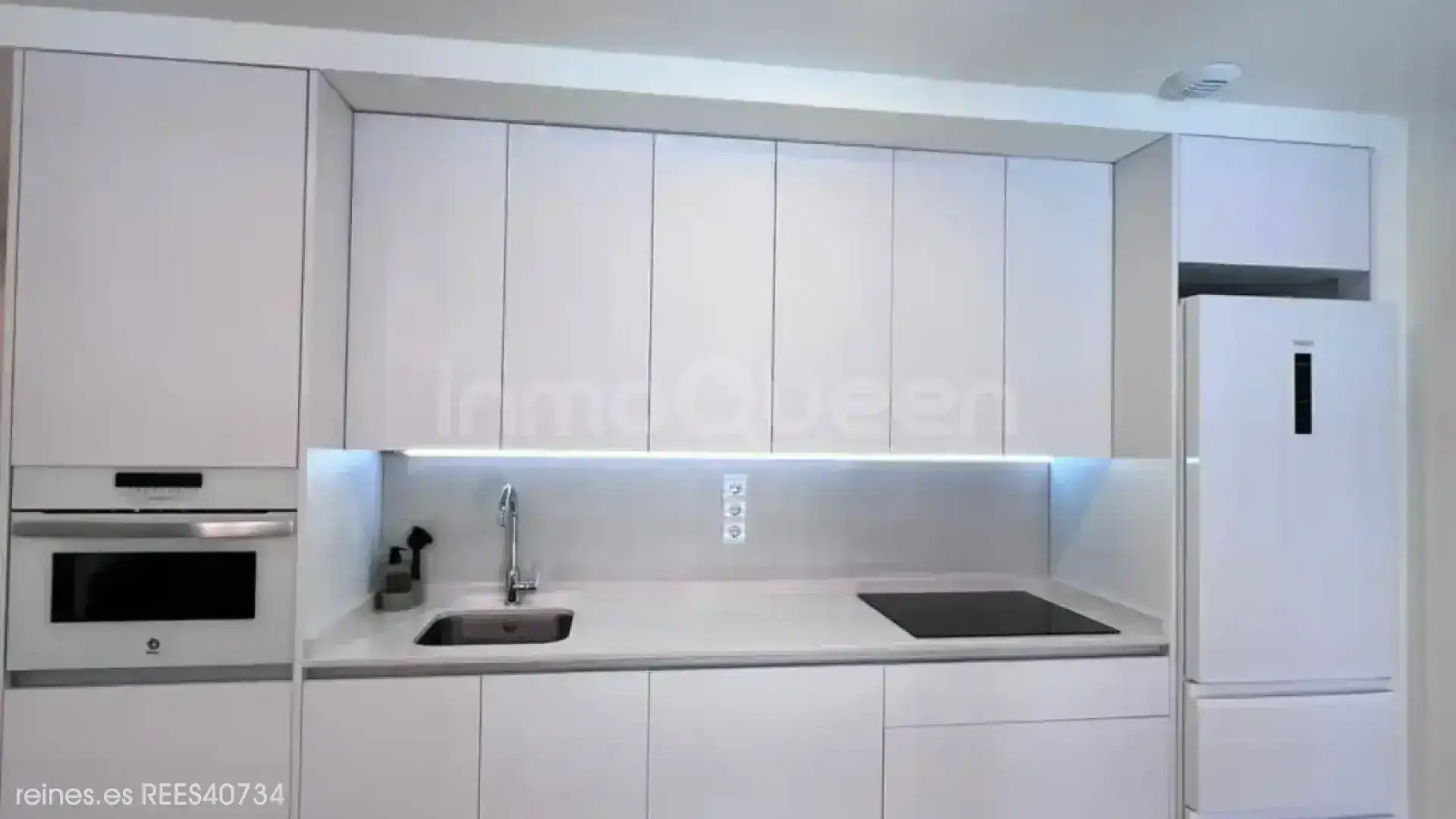 Cuina de Apartament de lloguer en Llanes amb Calefacció i Moblat