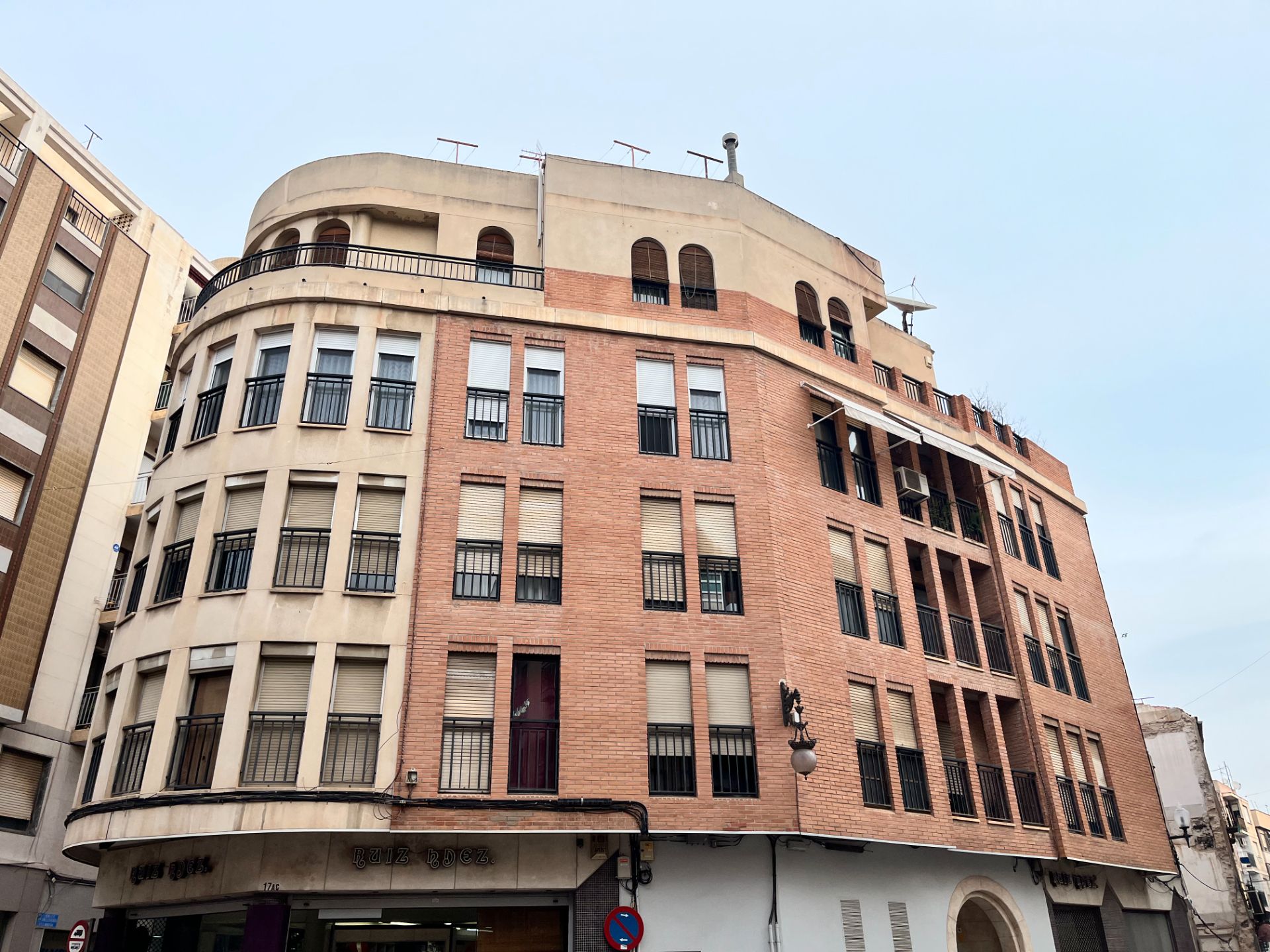 Vista exterior de Pis en venda en Orihuela amb Moblat