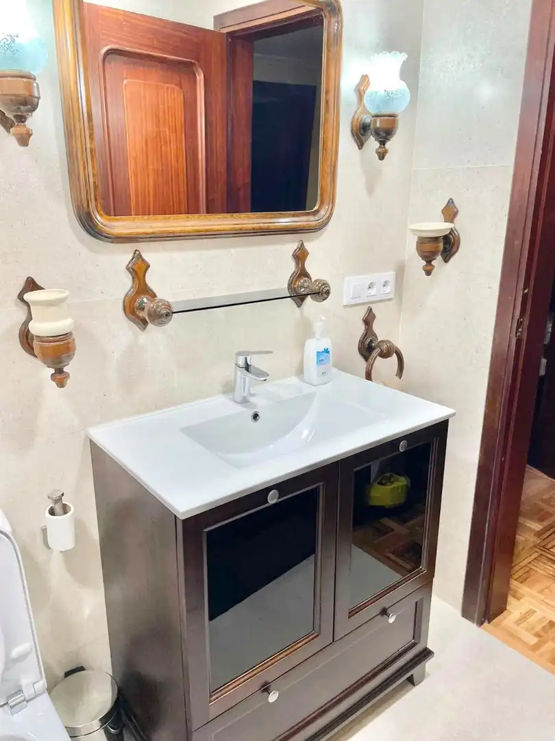 Bathroom of Apartments for rent in Cartagena  with Air Conditioner, Furnished and Washing machine