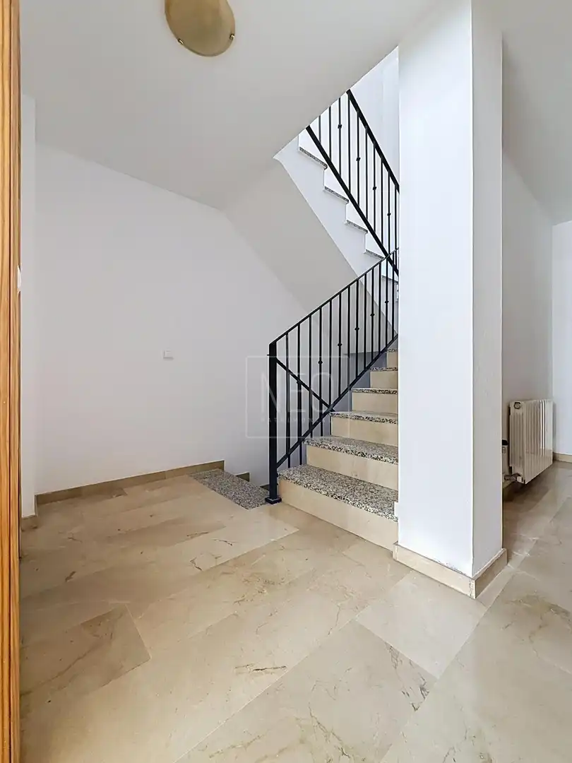 Maisonette zum Verkauf in Monachil mit Klimaanlage, Heizung und Terrasse